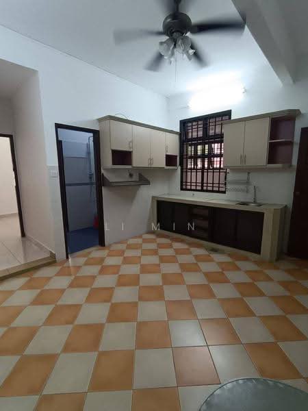 2-storey Terraced House for Sale in Taman Desa Tebrau (Tebrau) - Li Min - Kitchen - PropertyGuru.com.my