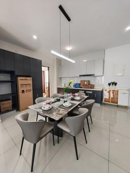 Condominium for Rent at Kings Bay @ Country Garden Danga Bay - Lim Wei Li - Dining Room - PropertyGuru.com.my
