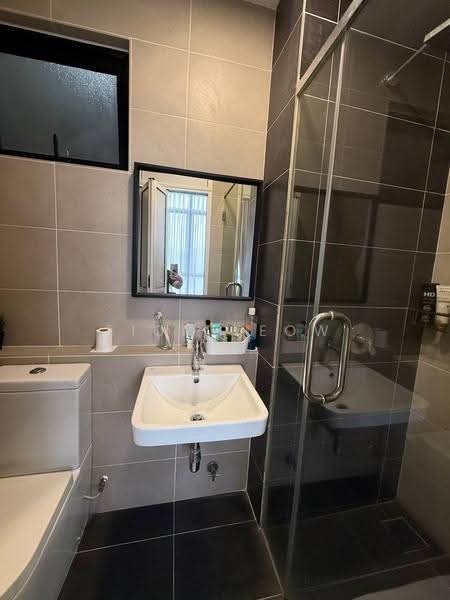 Kediaman Servis untuk Disewa di D'Pristine - Fion Teow - Bathroom - PropertyGuru.com.my