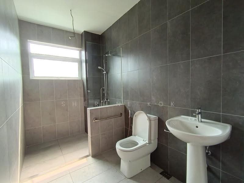 Bungalow House untuk Dijual di La Promenade (Samarahan) - Sherene Kok - Bathroom - PropertyGuru.com.my