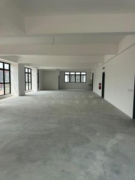 Shop for Rent in Bandar Rimbayu (Telok Panglima Garang) - Eric Lim Seong Hooi - Interior - PropertyGuru.com.my