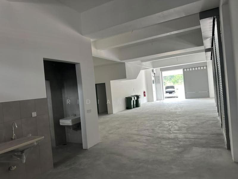 Shop for Rent in Bandar Rimbayu (Telok Panglima Garang) - Ridian Tan - Interior - PropertyGuru.com.my