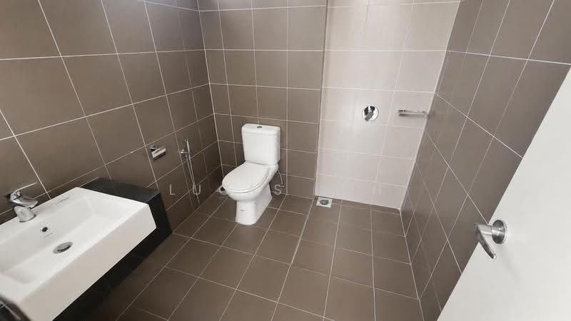 Semi-Detached House for Sale in M Residence (Rawang) - Lucas Loh - Bathroom - PropertyGuru.com.my