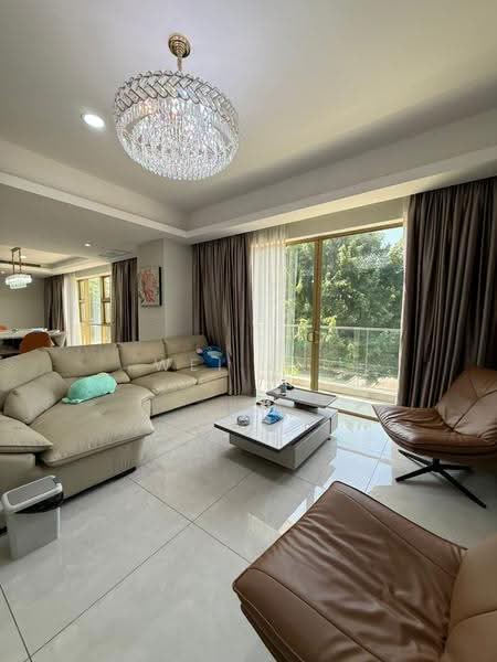 Kondominium untuk Disewa di Residensi R8 - Wei Kit - Living Room - PropertyGuru.com.my