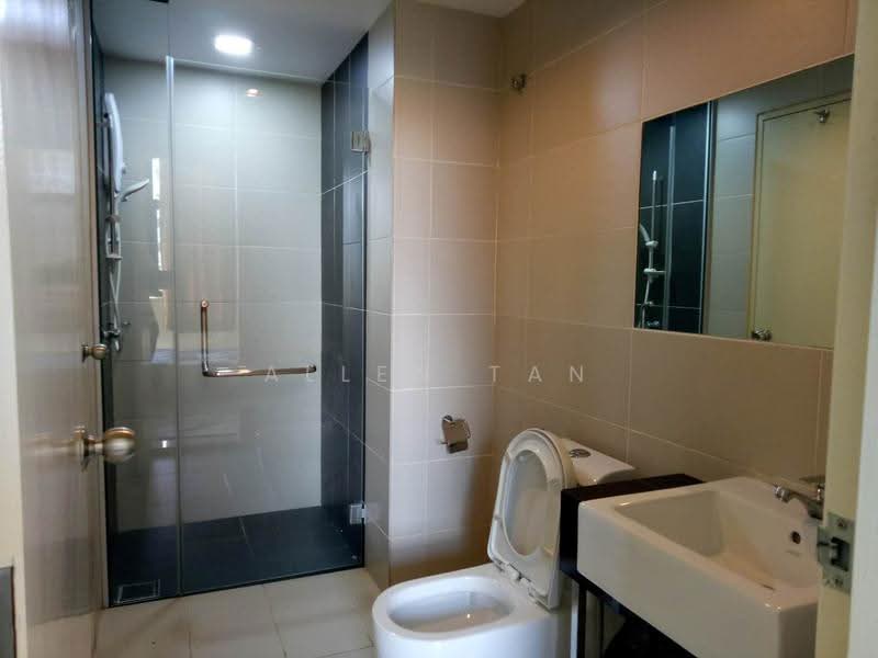 Service Residence for Rent at E Suite-Designer Suites - Allen Tan - Bathroom - PropertyGuru.com.my