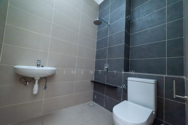 2-storey Terraced House for Sale in Setia Utama (Setia Alam) - Clement Yew - Bathroom - PropertyGuru.com.my