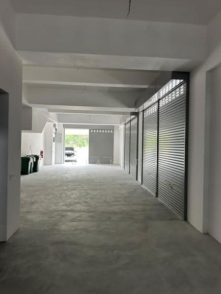 Shop for Rent in Bandar Rimbayu (Telok Panglima Garang) - Ridian Tan - Interior - PropertyGuru.com.my