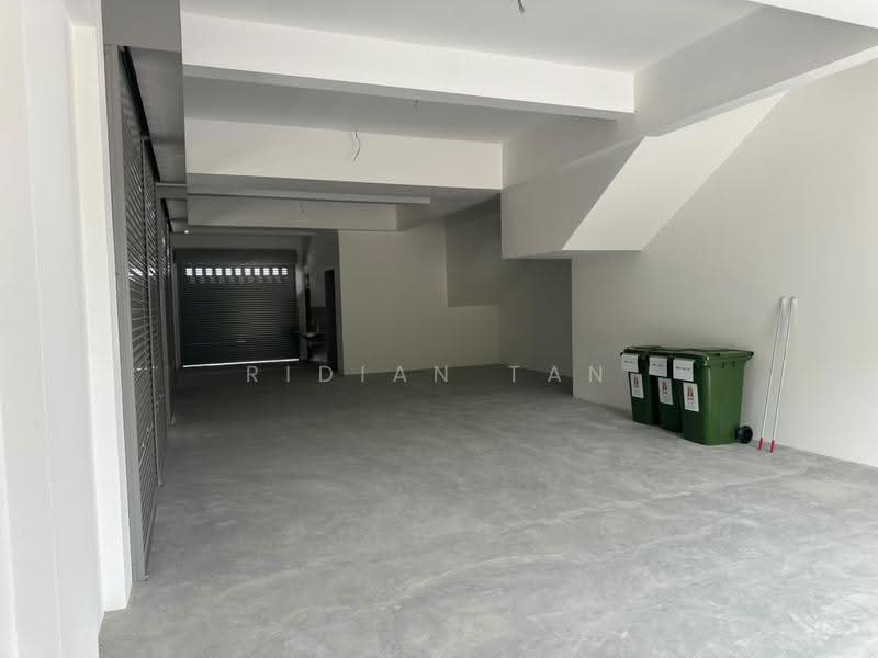 Shop for Rent in Bandar Rimbayu (Telok Panglima Garang) - Ridian Tan - Interior - PropertyGuru.com.my