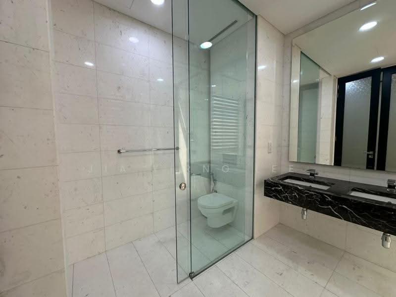 Service Residence for Rent at Banyan Tree Signatures - Jia Yirng Lee - Bathroom - PropertyGuru.com.my
