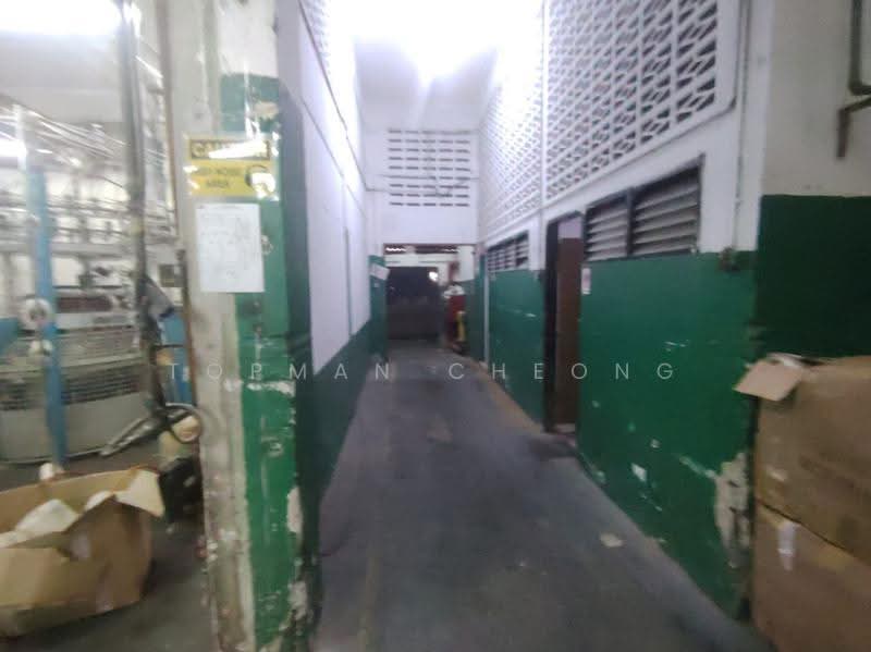 Kilang Terpisah untuk Disewa di Taman Kepong (Kepong) - Topman Cheong - Corridor - PropertyGuru.com.my