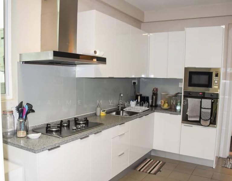 Condominium for Sale at The Bay Residences - Jaime Myra Tong - Kitchen - PropertyGuru.com.my