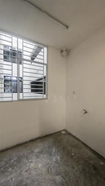 Apartment for Rent at Pangsapuri Flora Indah - Michelle Ng - Interior - PropertyGuru.com.my