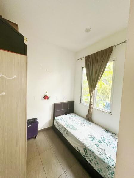 Rumah Berkembar untuk Dijual di Senibong Cove (Masai) - Stella Chia - Bedroom - PropertyGuru.com.my
