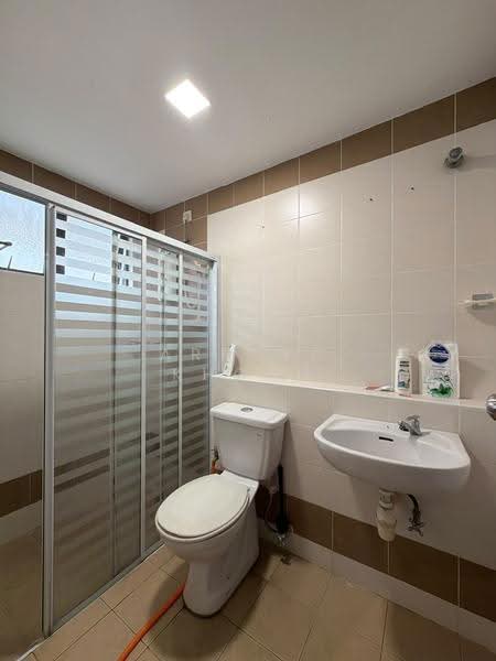 2.5-storey Terraced House for Sale in Taman Bukit Prima (Cheras) - Arnold Khong - Bathroom - PropertyGuru.com.my