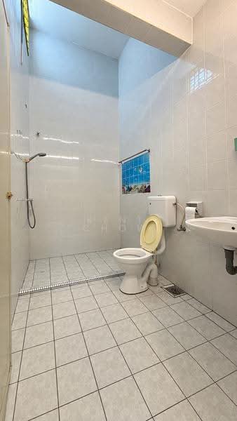 Rumah Teres 2-Tingkat untuk Dijual di Bandar Baru Sri Klebang (Chemor) - Kent Chow - Bathroom - PropertyGuru.com.my