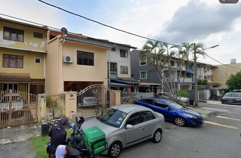 3-storey Terraced House for Sale in Taman Dagang (Ampang) - Sammi Chong - Exterior - PropertyGuru.com.my