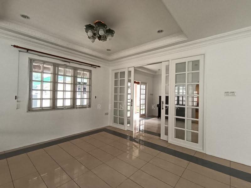 Bungalow House untuk Dijual di Taman Seng Goon (Kuching) - Sherene Kok - Living Room - PropertyGuru.com.my