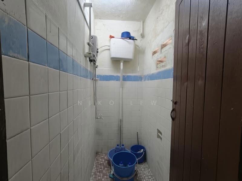 Rumah Teres 1-Tingkat untuk Dijual di Johor Bahru (Johor) - Niko Lew - Bathroom - PropertyGuru.com.my