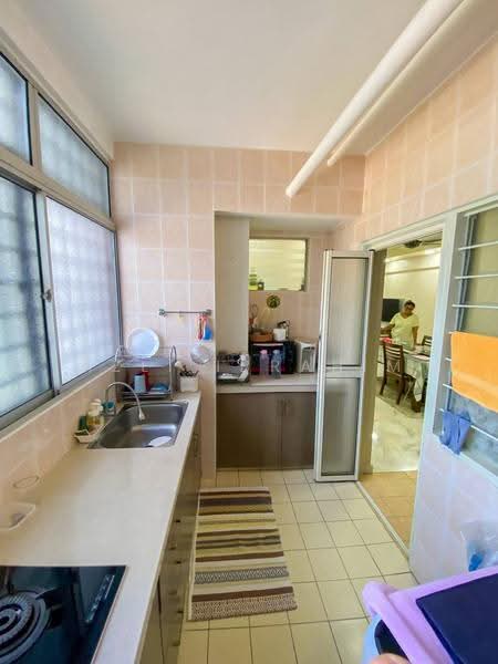 Apartment for Sale at Pangsapuri Seri Pinang - Azli Ibrahim - Kitchen - PropertyGuru.com.my