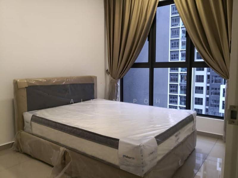 Kediaman Servis untuk Dijual di Suria Garden - Alvan Poh - Bedroom - PropertyGuru.com.my