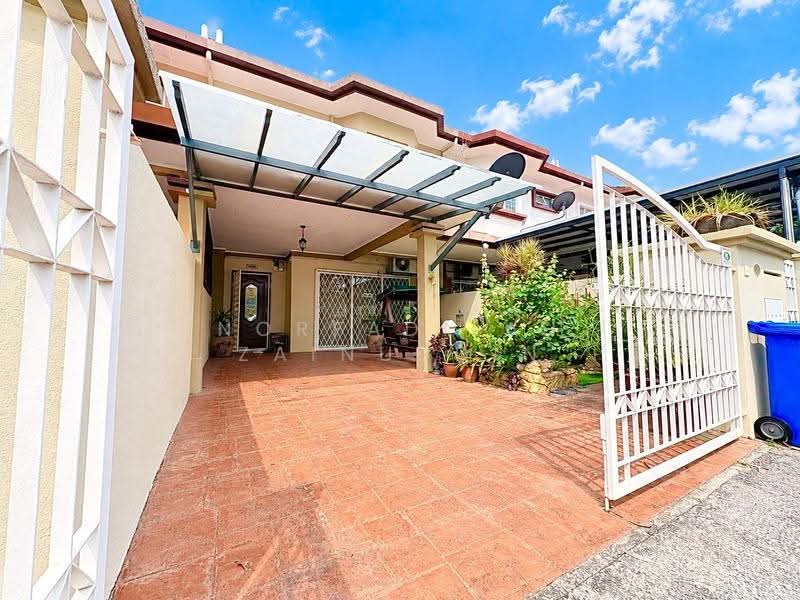 Rumah Teres 2-Tingkat untuk Dijual di Seksyen 7 (Shah Alam) - NORFADILAH ZAINUDDIN - Exterior - PropertyGuru.com.my