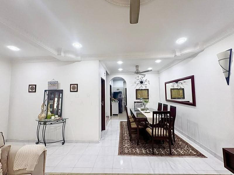 Rumah Teres 2-Tingkat untuk Dijual di Seksyen 7 (Shah Alam) - NORFADILAH ZAINUDDIN - Dining Room - PropertyGuru.com.my