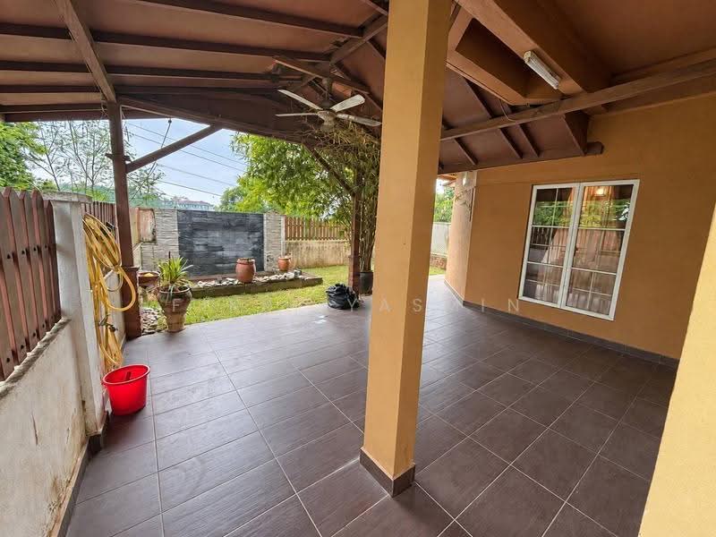 Rumah Teres 2-Tingkat untuk Dijual di Bandar Baru Bangi (Selangor) - Fikri Yasmin - Exterior - PropertyGuru.com.my