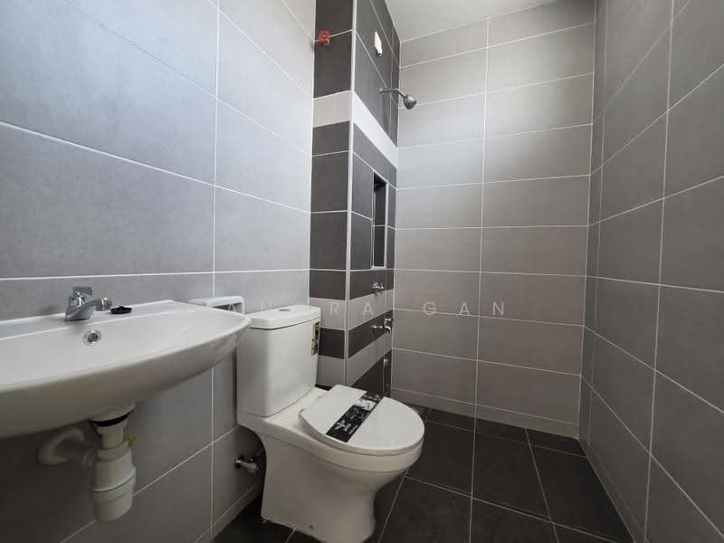 Terraced House for Rent in Skudai (Johor) - Sandra Gan - Bathroom - PropertyGuru.com.my