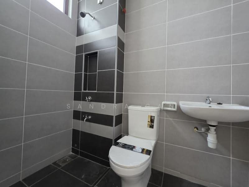 Terraced House for Rent in Skudai (Johor) - Sandra Gan - Bathroom - PropertyGuru.com.my