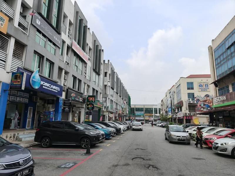 Office for Sale in Bandar Puteri Puchong (Puchong) - Bernard Tay - Exterior - PropertyGuru.com.my