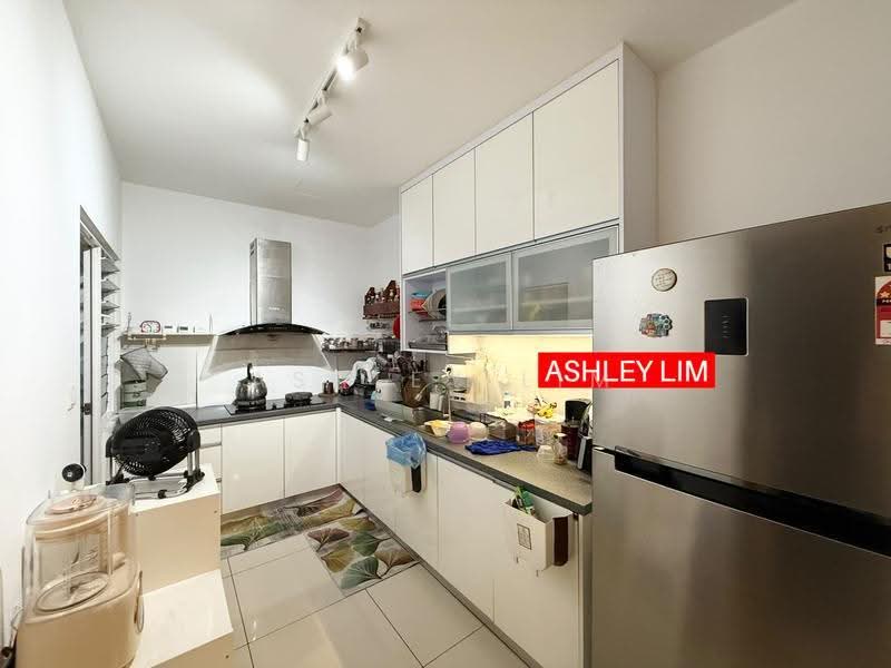 Condominium for Sale at Straits Garden Condominium - Ashley Lim - Kitchen - PropertyGuru.com.my