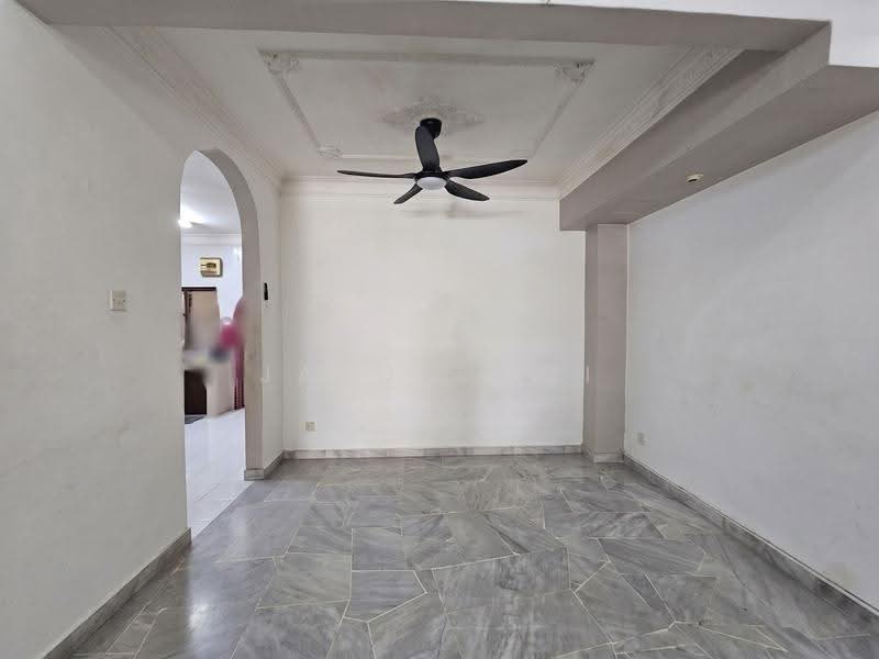 2-storey Terraced House for Rent in Usj 18 (Subang Jaya) - Jason Ooi - Living Room - PropertyGuru.com.my