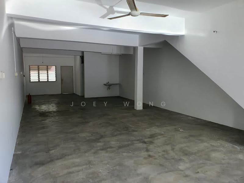 Shop for Rent in Taman Lestari Perdana (Seri Kembangan) - Joey Wong - Interior - PropertyGuru.com.my