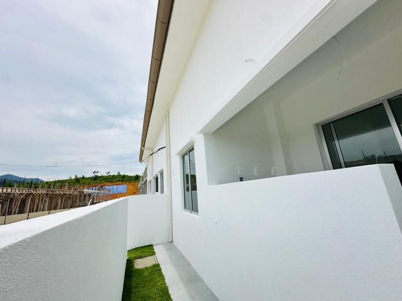 1-storey Terraced House for Sale in Bandar Seri Impian (Kluang) - Shanel Tee - Exterior - PropertyGuru.com.my