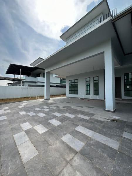 Semi-Detached House for Sale in Kluang (Johor) - Shanel Tee - Exterior - PropertyGuru.com.my