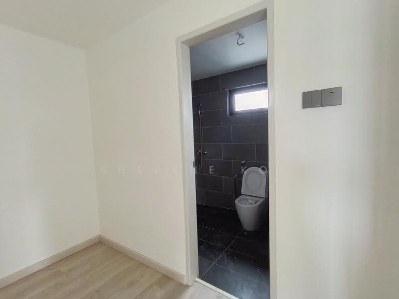 Rumah Berkembar untuk Dijual di Kuching (Sarawak) - Sherene Kok - Bathroom - PropertyGuru.com.my
