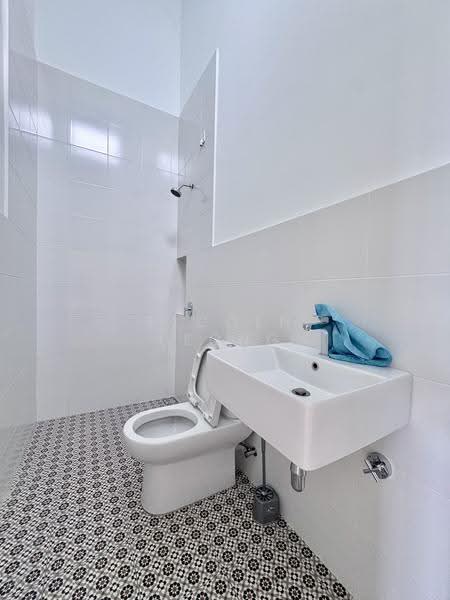 Rumah Teres 2-Tingkat untuk Disewa di Eco Majestic (Semenyih) - Elcoln Leong - Bathroom - PropertyGuru.com.my