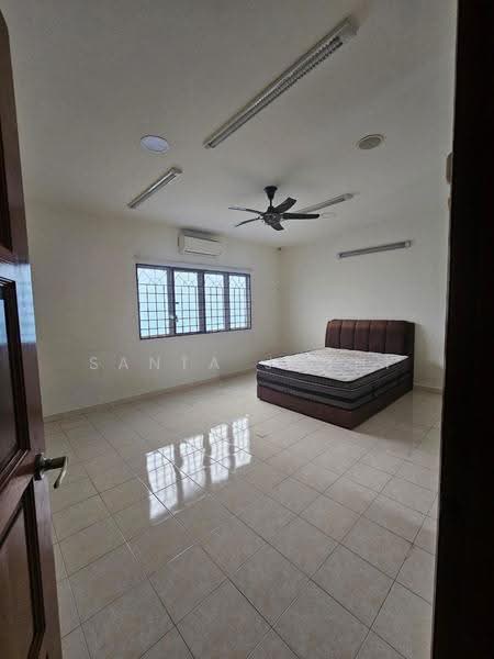 Bungalow House untuk Disewa di Titiwangsa (Kuala Lumpur) - Santa Jothi - Bedroom - PropertyGuru.com.my