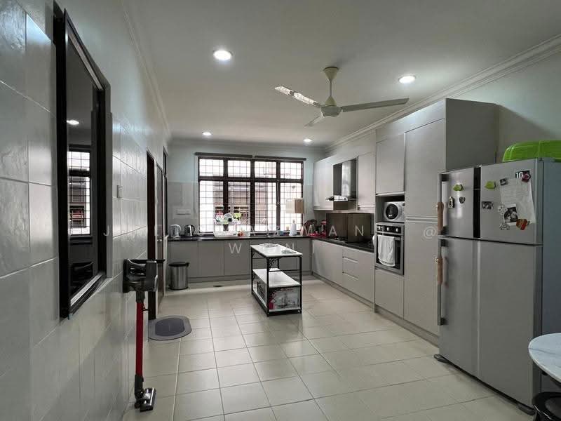 Rumah Teres 2-Tingkat untuk Disewa di DOUBLE STOREY TERRACE Nusaputra Putra Perdana (Puchong) - Julisyazwani @ Wani - Kitchen - PropertyGuru.com.my