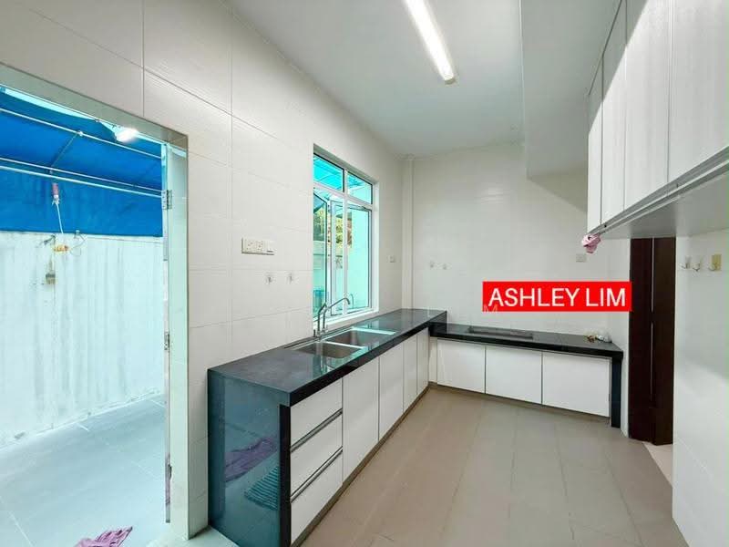Rumah Bandar untuk Disewa di Jelutong (Penang) - Ashley Lim - Kitchen - PropertyGuru.com.my