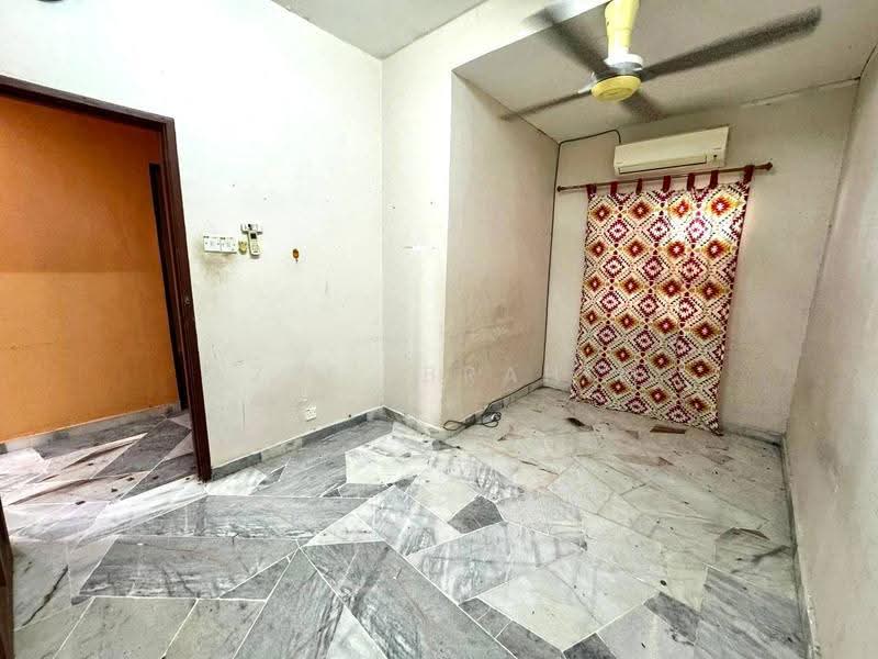 2-storey Terraced House for Sale in Bandar Tun Hussein Onn (Cheras) - Azli Ibrahim - Interior - PropertyGuru.com.my
