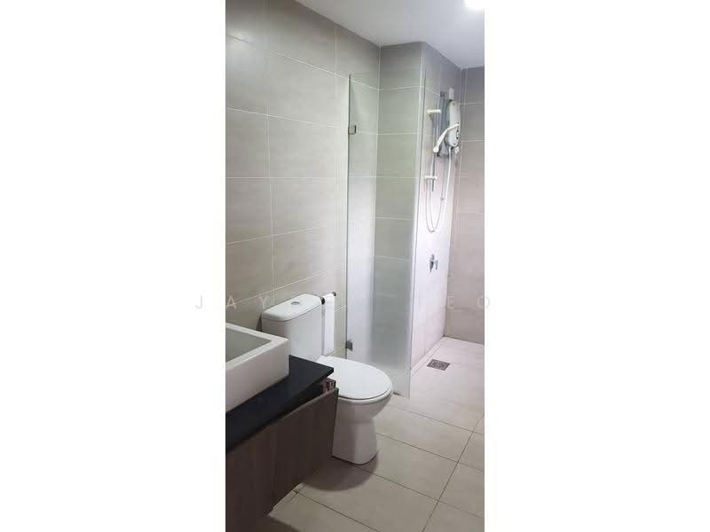 Kediaman Servis untuk Dijual di Maisson - Jayden Teo - Bathroom - PropertyGuru.com.my