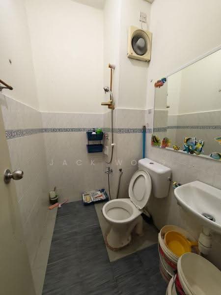 Apartment for Sale at Villa Hijauan - Jack Wong - Bathroom - PropertyGuru.com.my