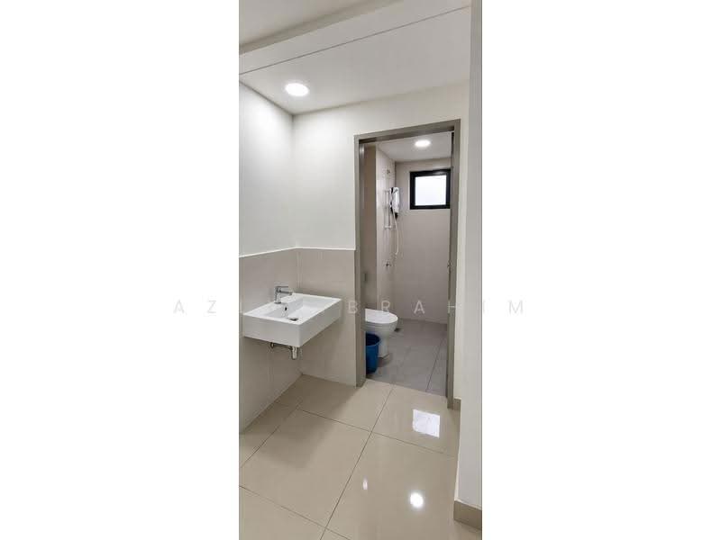 Kediaman Servis untuk Dijual di M Centura - Azli Ibrahim - Bathroom - PropertyGuru.com.my