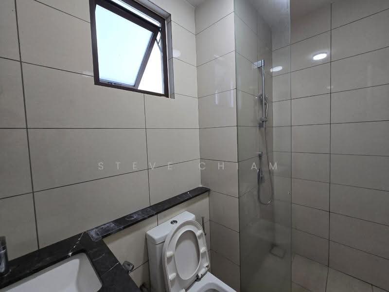 Kediaman Servis untuk Disewa di The Park Sky Residence - Steve Chiam - Bathroom - PropertyGuru.com.my