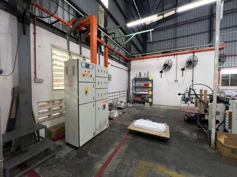 Warehouse for Rent in Taman Perindustrian Krubong (Krubong) - Jenny Tai Chen Leen - Interior - PropertyGuru.com.my