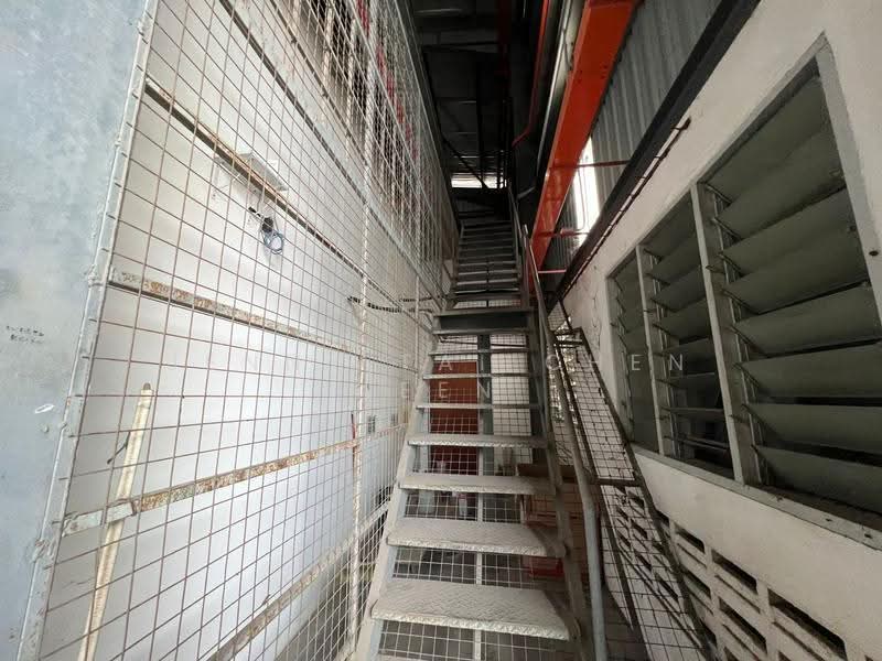 Warehouse for Rent in Taman Perindustrian Krubong (Krubong) - Jenny Tai Chen Leen - Interior - PropertyGuru.com.my