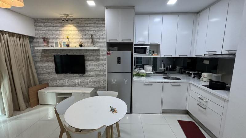 Kediaman Servis untuk Disewa di Mercu Summer Suites - Thormy Goh - Kitchen - PropertyGuru.com.my
