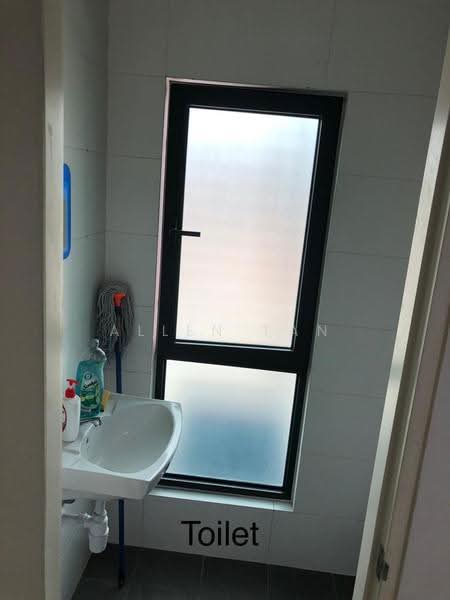 Shop / Office for Rent in Tropicana (Selangor) - Allen Tan - Bathroom - PropertyGuru.com.my
