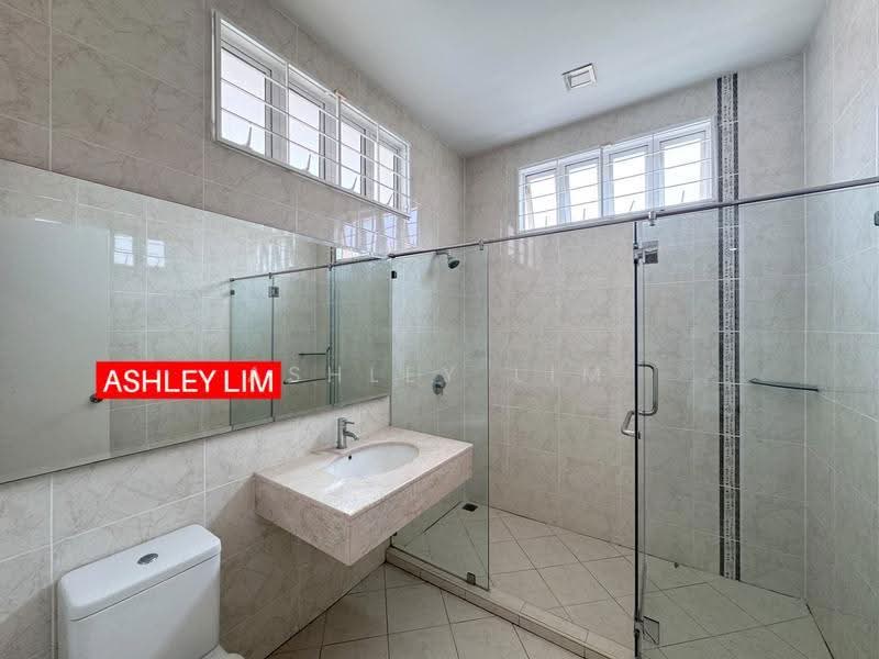 Bungalow House untuk Dijual di Minden Heights (Gelugor) - Ashley Lim - Bathroom - PropertyGuru.com.my